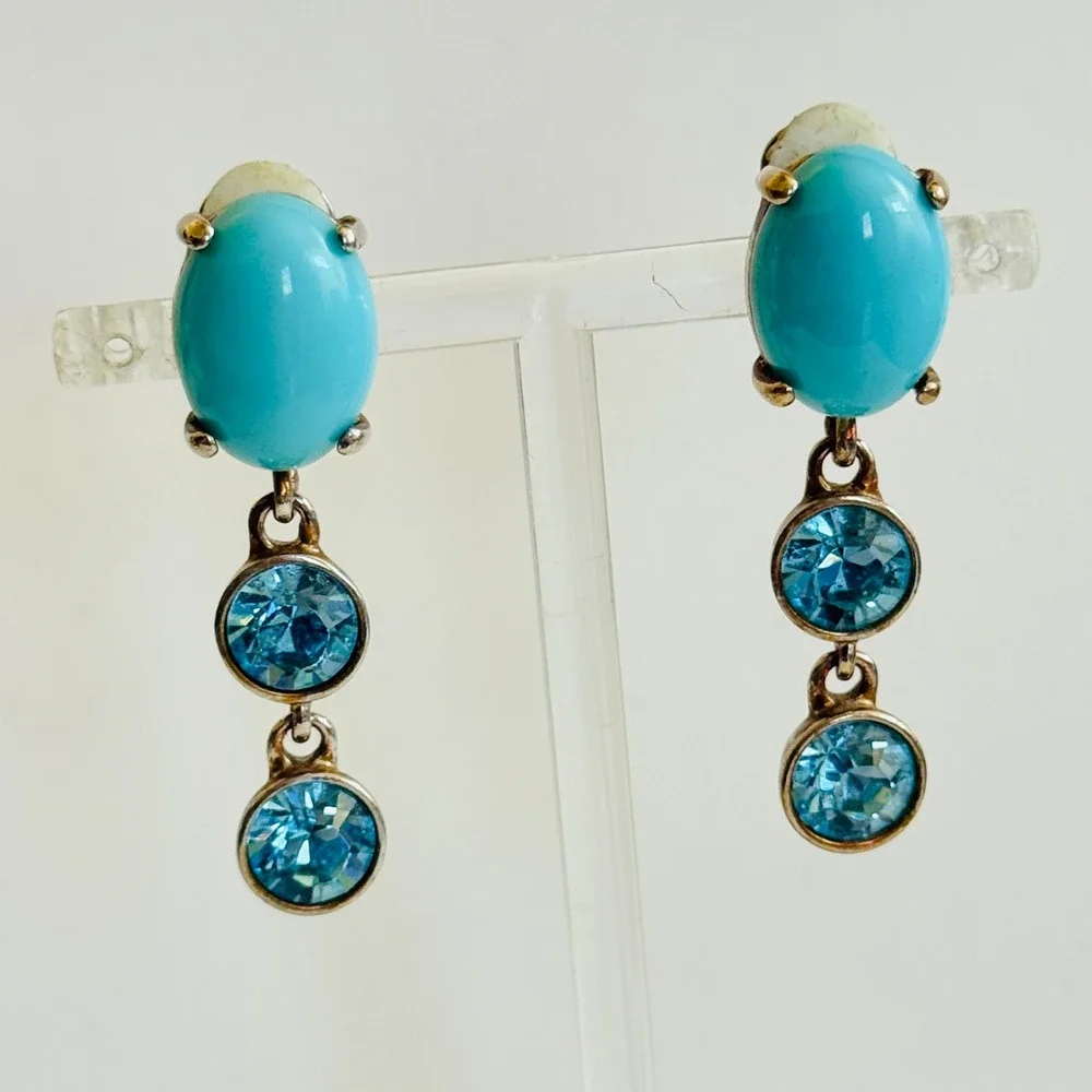 CN Crown Nine Entrancing Blue‎ Regal Cabochon Earrings crystal clip Dangle 1.8